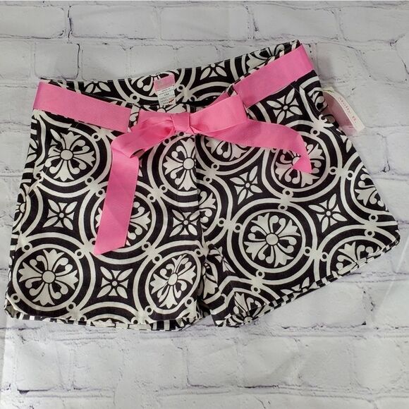 🔹️NWT Molly B Black and White Print Belted Shorts Size 6 - Picture 3 of 11